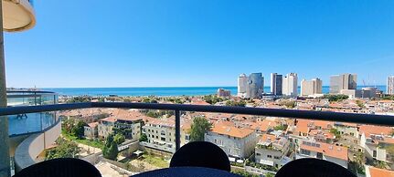 Alysse Eilat in Tel Aviv-yafo