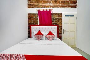 Super OYO 91173 Guesthouse King Puntodewo