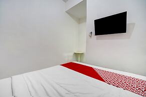 Super OYO 91173 Guesthouse King Puntodewo