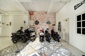 Super OYO 91173 Guesthouse King Puntodewo