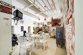 Super OYO 91173 Guesthouse King Puntodewo