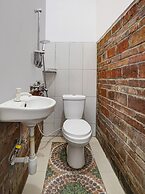 Super OYO 91173 Guesthouse King Puntodewo