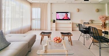 Edouard Bernstein Ambre