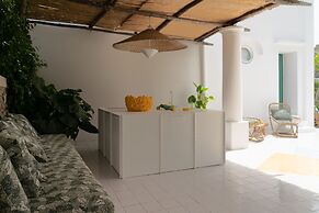 Capri Designer Suite by Elite Villas