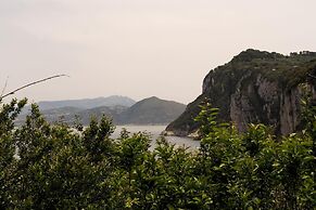 Capri Designer Suite by Elite Villas