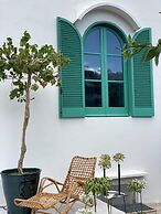 Capri Designer Suite by Elite Villas