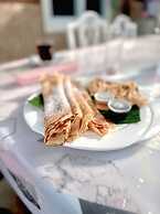 A touch of pink secret garden resort