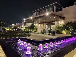 Bel-La Monde Hotel NH8 at 6km from IGI Airport Delhi
