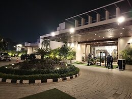 Bel-La Monde Hotel NH8 at 6km from IGI Airport Delhi