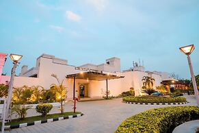 Bel-La Monde Hotel NH8 at 6km from IGI Airport Delhi