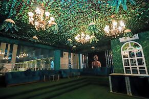 Bel-La Monde Hotel NH8 at 6km from IGI Airport Delhi