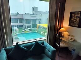 Bel-La Monde Hotel NH8 at 6km from IGI Airport Delhi
