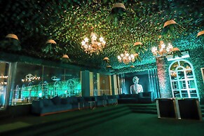 Bel-La Monde Hotel NH8 at 6km from IGI Airport Delhi