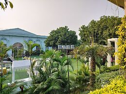 Bel-La Monde Hotel NH8 at 6km from IGI Airport Delhi