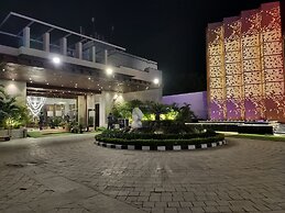 Bel-La Monde Hotel NH8 at 6km from IGI Airport Delhi