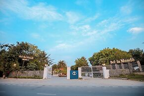 Bel-La Monde Hotel NH8 at 6km from IGI Airport Delhi