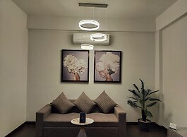 Bel-La Monde Hotel NH8 at 6km from IGI Airport Delhi