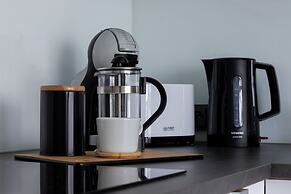 City Centre Apartment by Renters