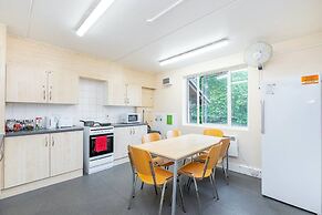 En Suite Rooms COLINDALE SK