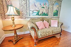 Naples Home w/ Pool, Extended Stays Welcome!