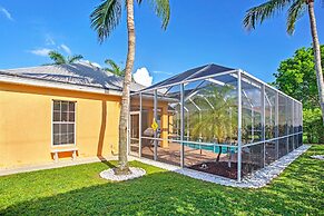 Naples Home w/ Pool, Extended Stays Welcome!