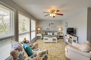 Cozy Lake Cabin w/ Dock in Hot Springs Nat'l Park