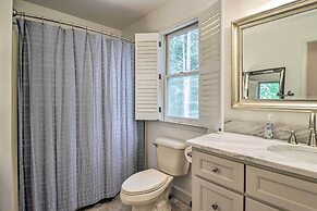 Highlands Cottage w/ Sunroom ~ 1 Mile to Downtown!