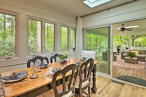 Highlands Cottage w/ Sunroom ~ 1 Mile to Downtown!