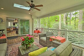 Highlands Cottage w/ Sunroom ~ 1 Mile to Downtown!