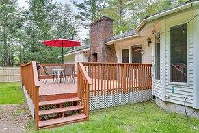 Charming Swan Lake Apartment w/ Deck!