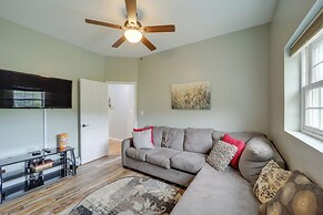 Classy Home w/ Hot Tub + Mt. Jefferson Views!