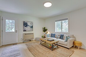 Cozy Swan Lake Apt w/ Grill + Private Yard