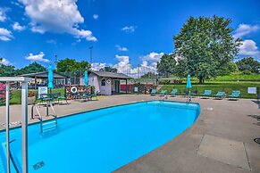 Balcony w/ Hot Tub: Monkey Island Vacation Rental!