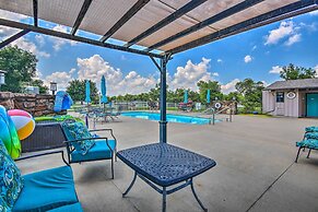 Balcony w/ Hot Tub: Monkey Island Vacation Rental!