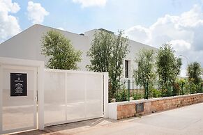 Lisetta Gardens Boutique