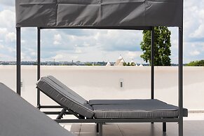 Lisetta Gardens Boutique