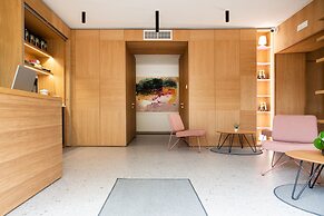 Lisetta Gardens Boutique