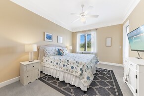 Peninsula Links B102