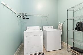 Peninsula Links B102