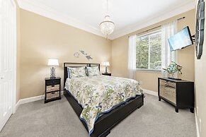 Peninsula Links B102