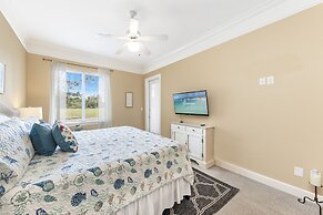 Peninsula Links B102