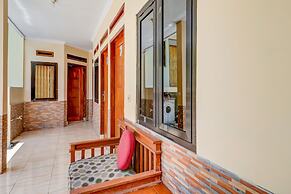 OYO 3879 Villa Sari Intan