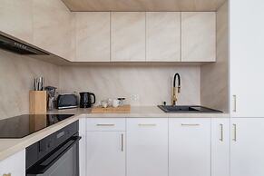 Grzegorzki Park Apartment by Renters