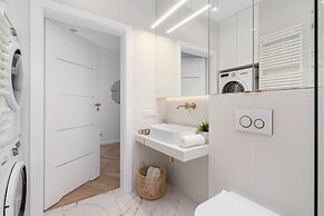 Grzegorzki Park Apartment by Renters