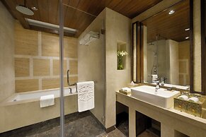 Taj Gandhinagar Resort & Spa