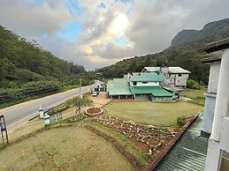 The Green Savanna Holiday Bungalow