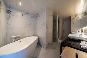 Gwanganri The Club hotel