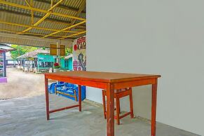 SPOT ON 92154 Nusasari Guest House