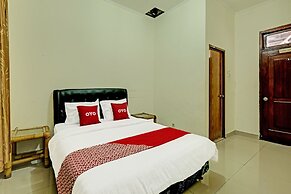 OYO 91596 Hotel Rajadani