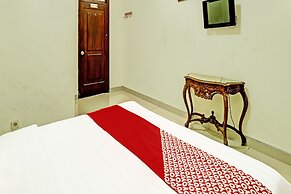 OYO 91596 Hotel Rajadani